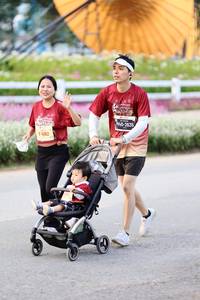 BIB: 
                            <button type="button" onclick="openModal(27854299)" class="btn btn-primary btn-sm float-right btn-popup" data-toggle="modal" data-target=".modal-high-quality">
                        <i class="fas fa-shopping-cart"></i> Add to Cart
                    </button>
                                            <button type="button" onclick="isThisMe(27854299, true)" class="btn btn-success btn-sm float-right btn-popup btn-isme hidden" data-toggle="tooltip" data-placement="bottom" title="นี่คือรูปของคุณใช่ไหม คลิกที่นี่เพื่อเอาเข้าอัลบั้ม">
                        <i class="fas fa-plus"></i> Add to album
                    </button>
                    <button type="button" onclick="isThisMe(27854299, false)" class="btn btn-warning btn-sm float-right btn-popup btn-isnotme hidden">
                        <i class="fas fa-ban"></i> Remove from album
                    </button>